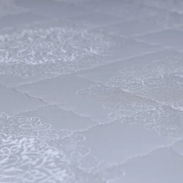 یه تصویر از روی تشک رویال دو نفره ایپک قطر ۳۰ سانتیمتر سایز ۱۸۰×۲ است